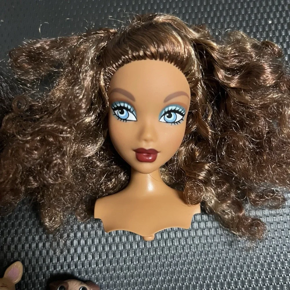 Barbie description pre